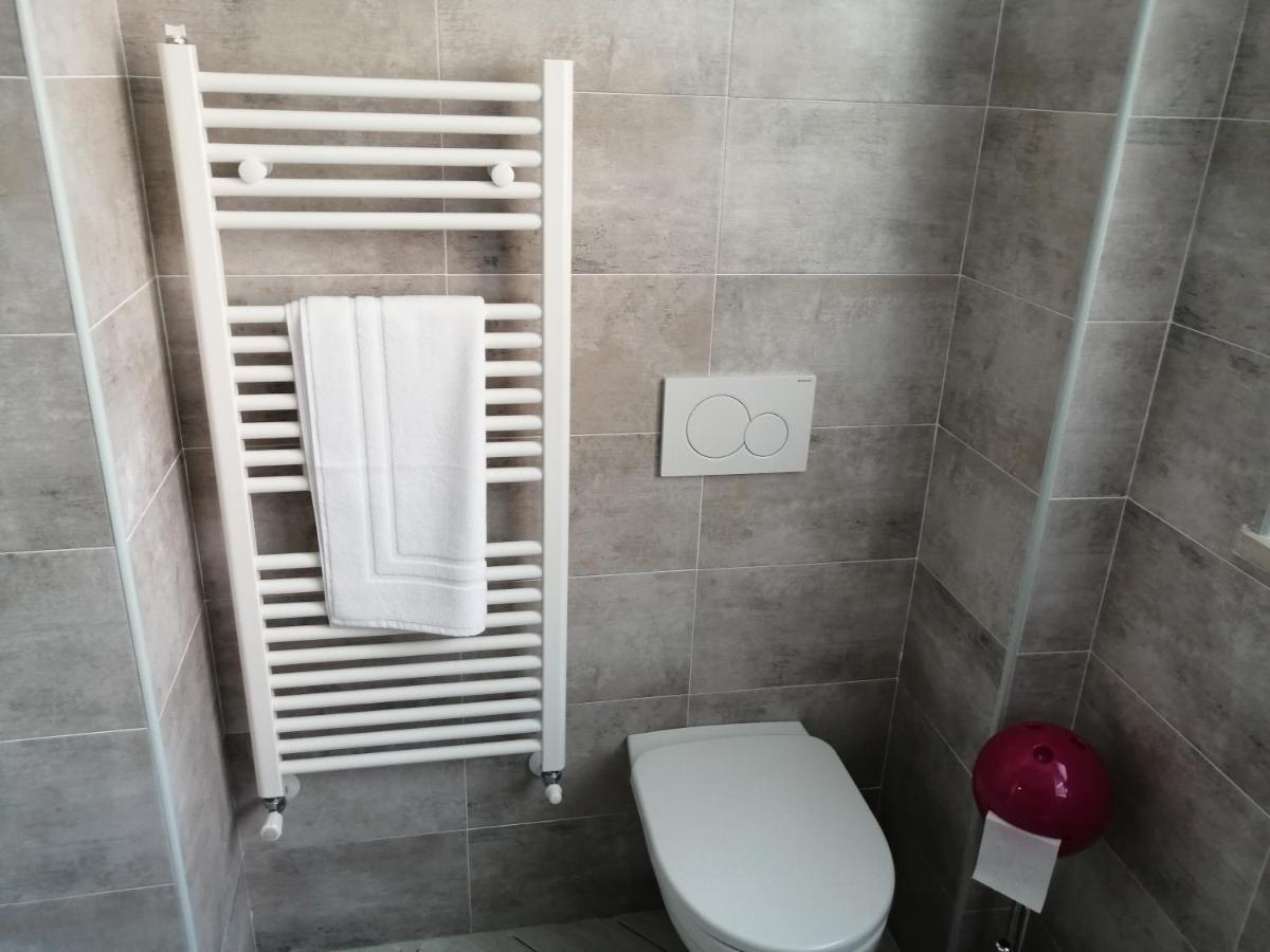 Alexa Casa Vacanze Pero Exteriör bild